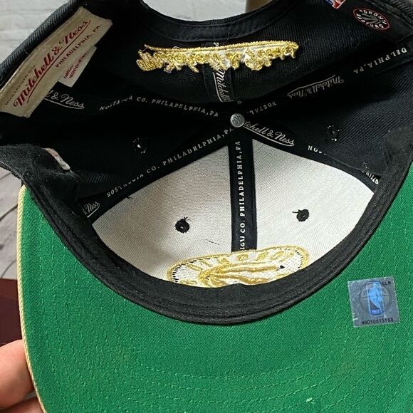 Toronto Raptors SnapBack Hat  - Picture 4 of 4